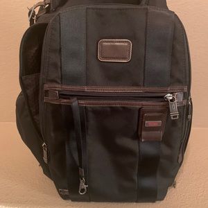 Tumi sling bag